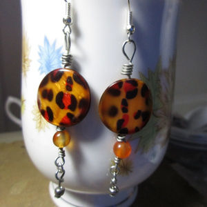257 Cheetah earrings orange shell handmade earrings